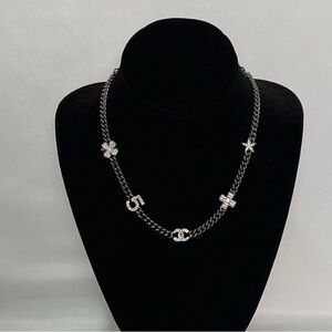 🪩 🆕 Chanel 5 CC black metal 🖤 crystal charm Choker Necklace 🪩